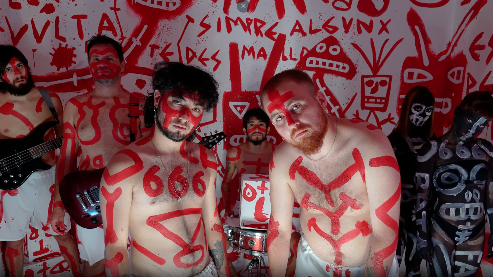 VOIA - QuestoQuelotro videoclip